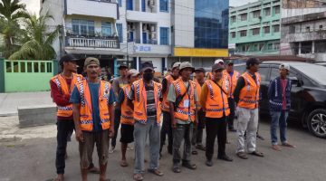 Dishub Tanjabbar Berikan Paket Sembako Untuk Jukir